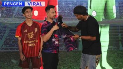 Momen Bersejarah: Ronaldinho Kunjungi Sport Center RANS Nusantara FC